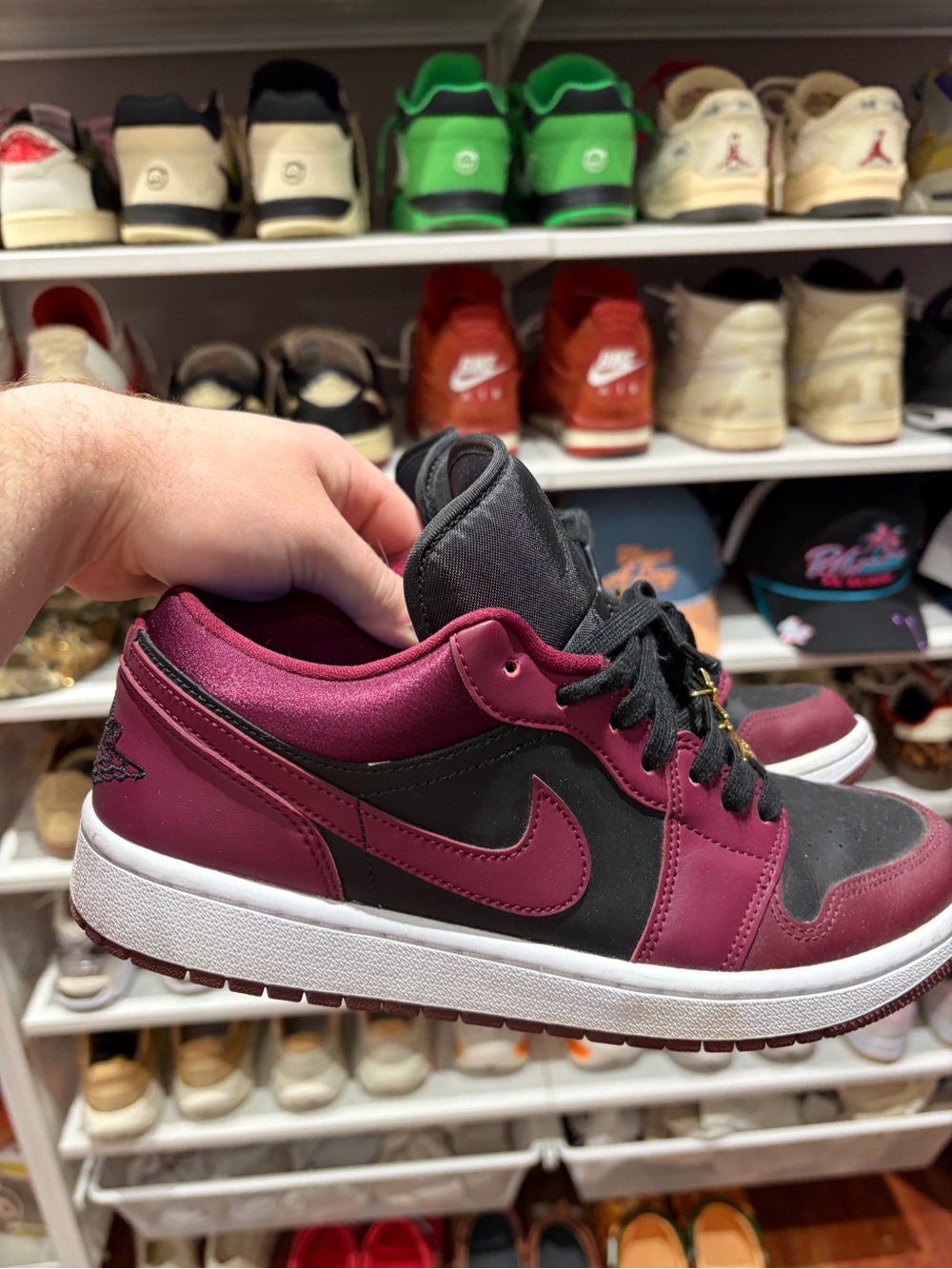 Jordan 1 Low Woman’s Size 10